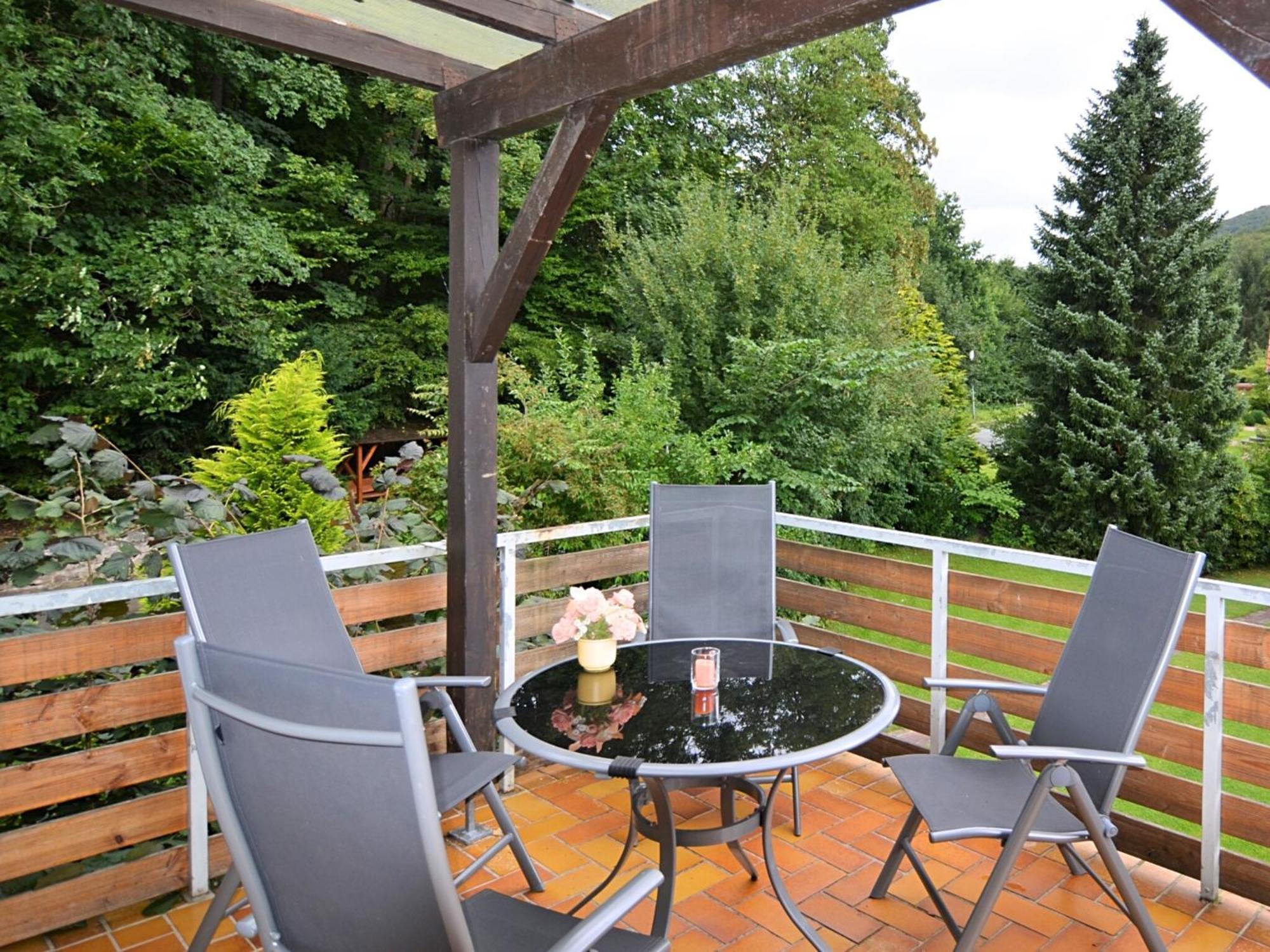 Spacious Apartment In Weser Uplands With Garden 바트피르몬트 외부 사진