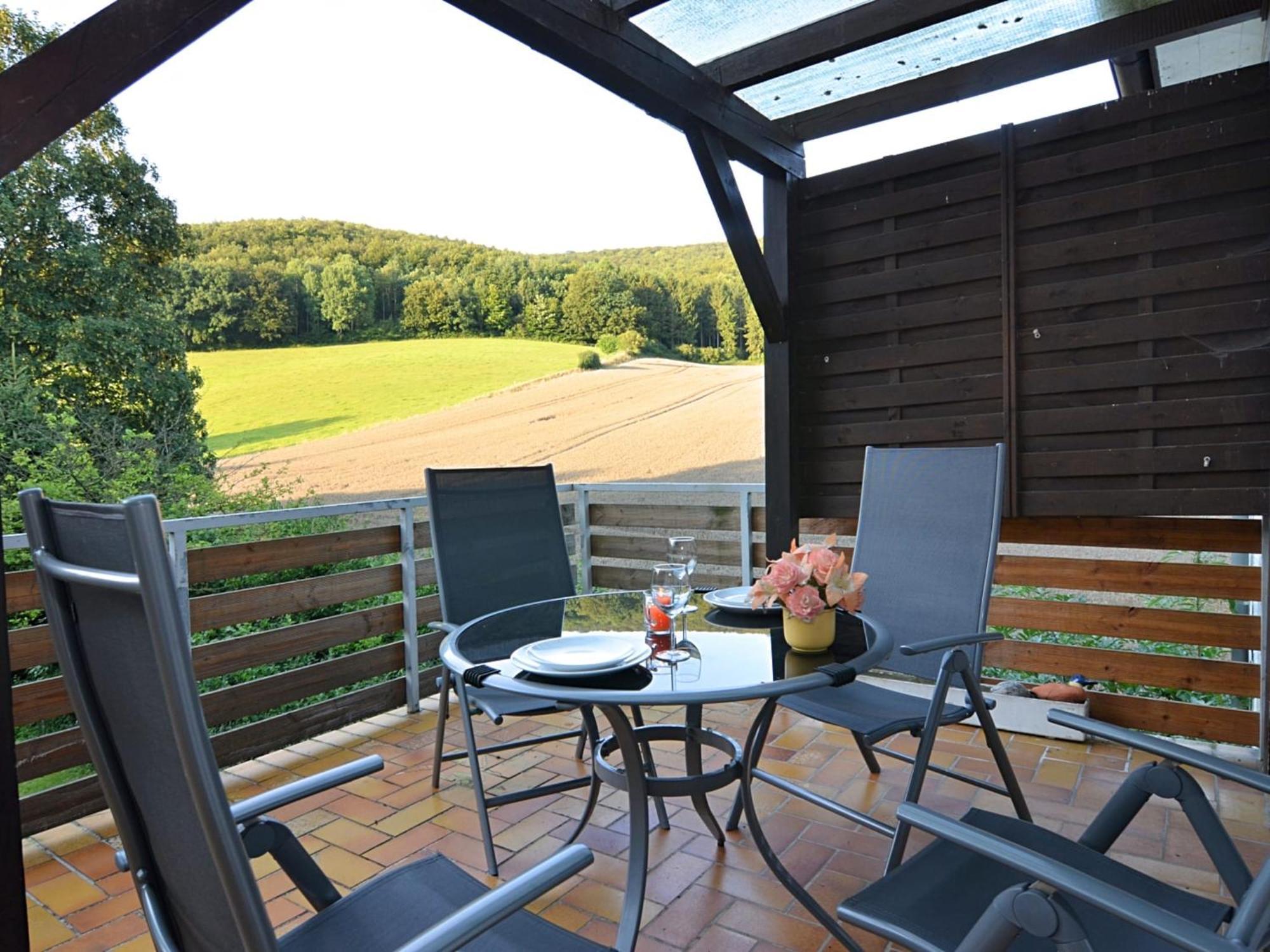Spacious Apartment In Weser Uplands With Garden 바트피르몬트 외부 사진